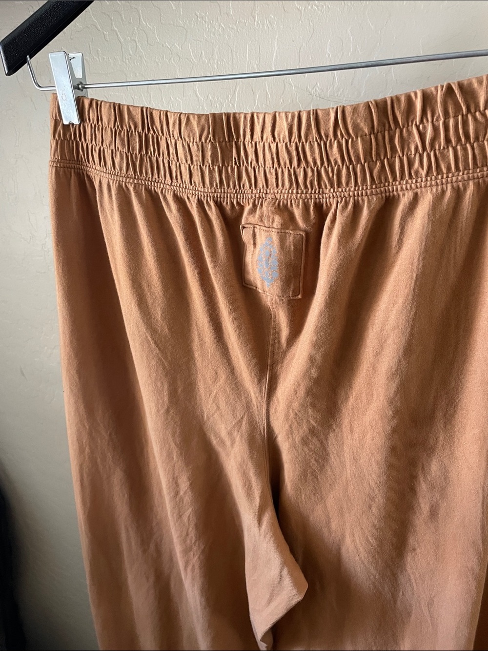 NWT FREE PEOPLE Hot Shot Jogger! - Picture 8 of 9